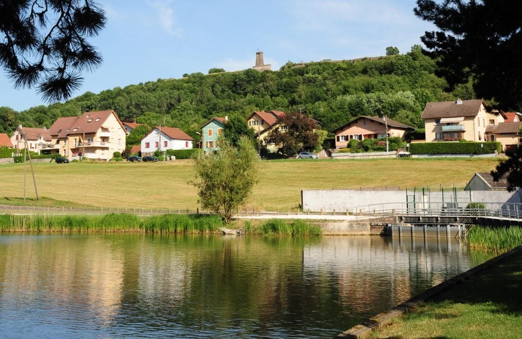 Aerial shot of L’étang des Forges,  L'étang des Forges, France